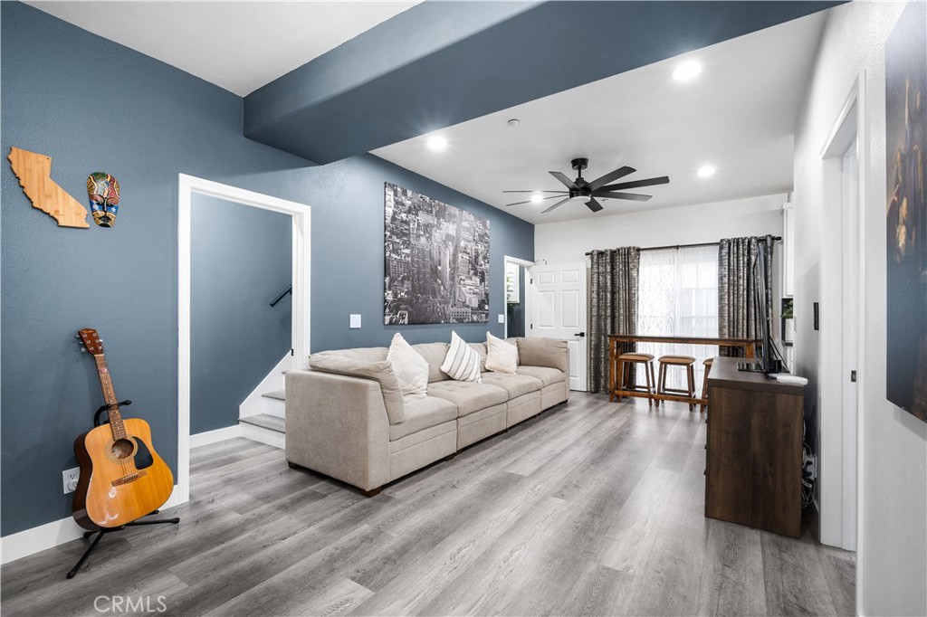 Bright & Fully Updated Living Space - 9882 Broadway D, Anaheim CA 92804 - photo 1