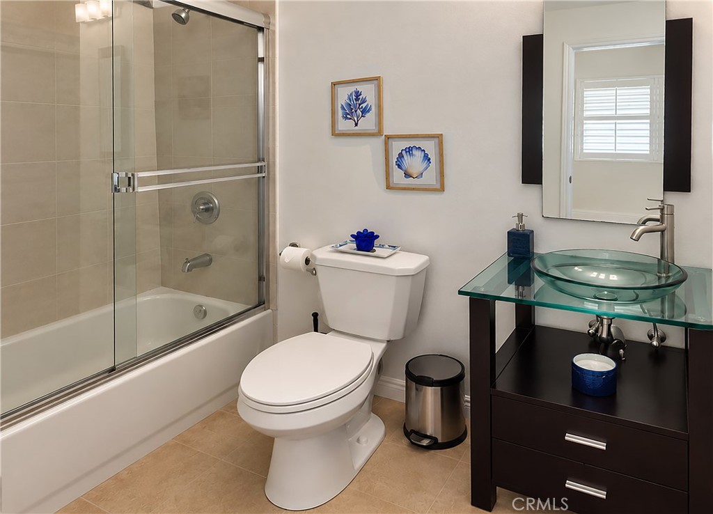 9882 W Broadway, Anaheim CA 92804 - photo 18