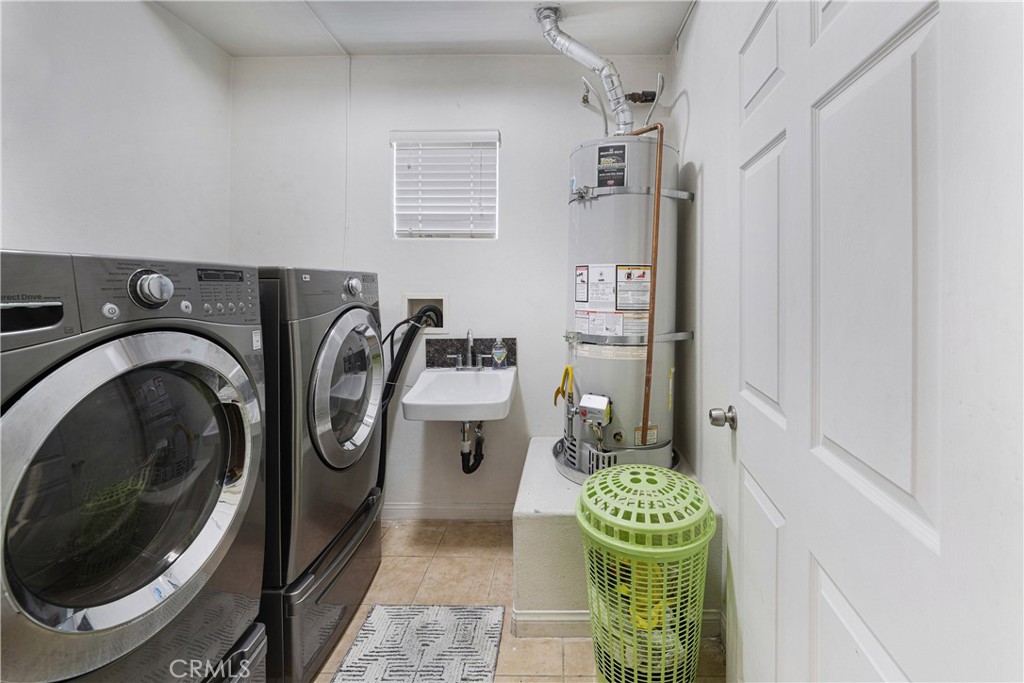 9882 W Broadway, Anaheim CA 92804 - photo 21