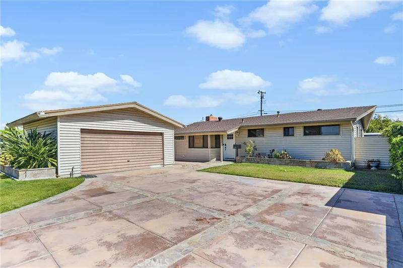 9912 W Harle Avenue, Anaheim, CA 92804