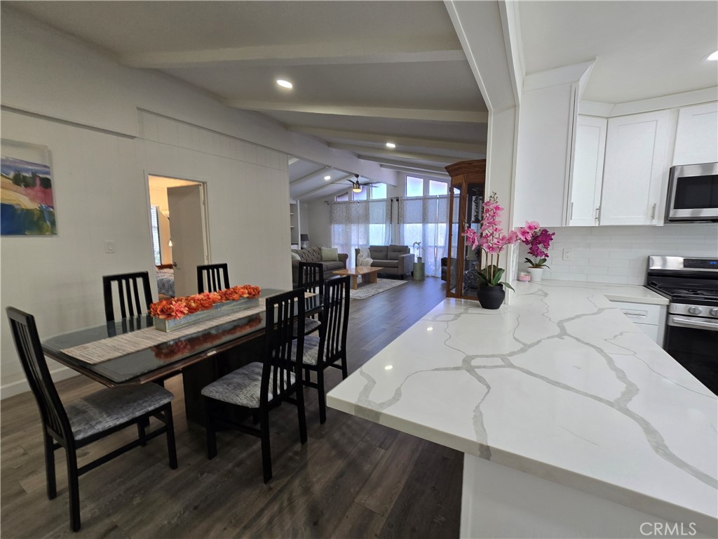 Open floor plan - 1051 Site Dr 112, Brea CA 92821 - photo 7