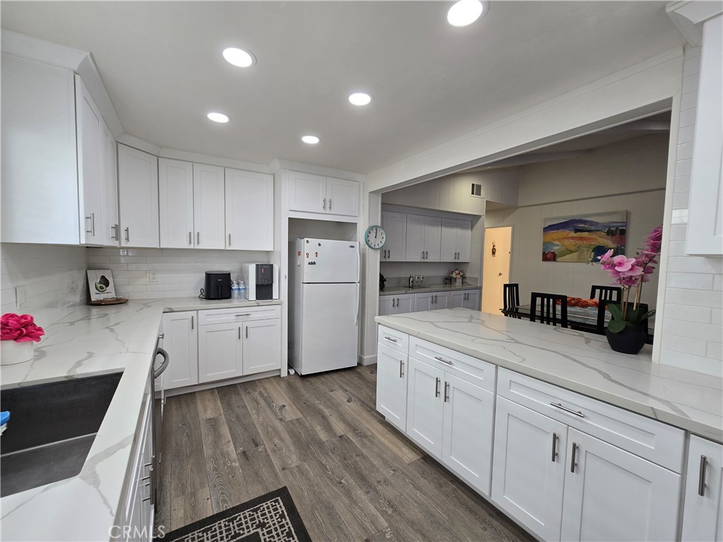 Remodeled Kitchen - 1051 Site Dr 112, Brea CA 92821 - photo 8