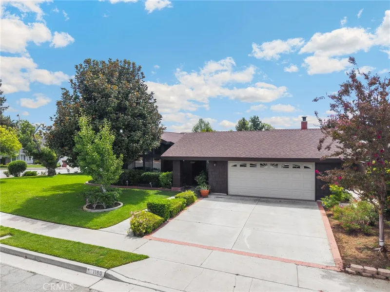 1160 Alta Mesa, Brea