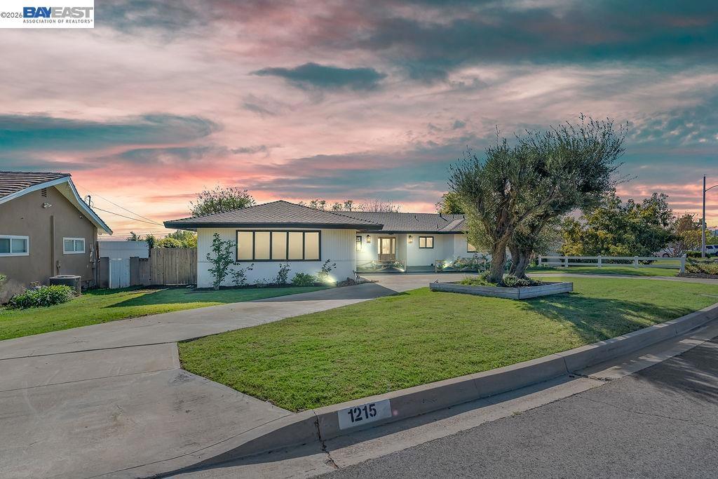 1215 Wardman Dr, Brea CA 92821 - photo 1