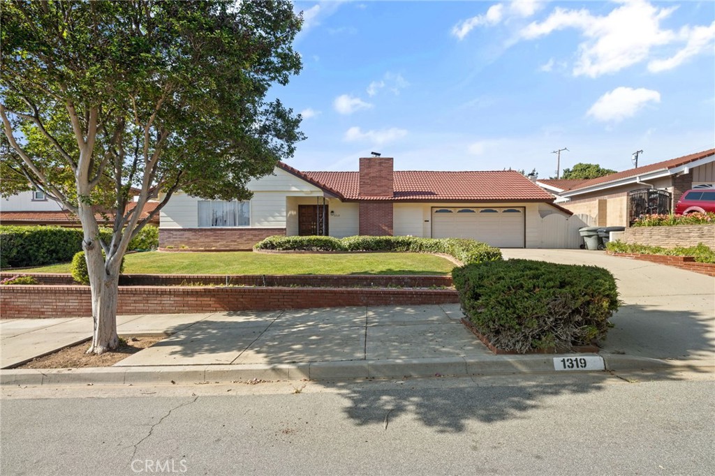 1319 Las Lomas, Brea CA 92821 - photo 1