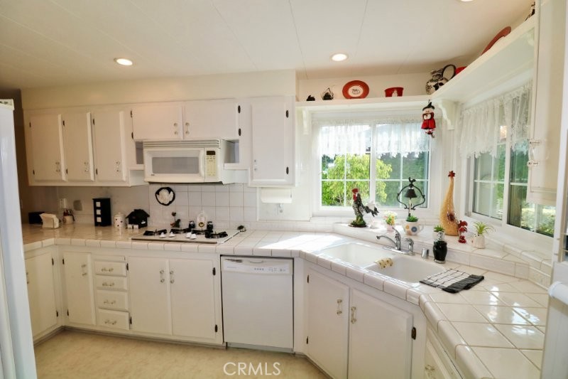 1346 Clear Lake Place 70, Brea CA 92821 - photo 33