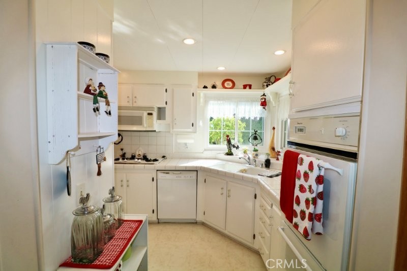 1346 Clear Lake Place 70, Brea CA 92821 - photo 34