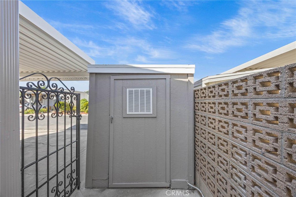 1352 Clear Lake Drive 71, Brea CA 92821 - photo 5