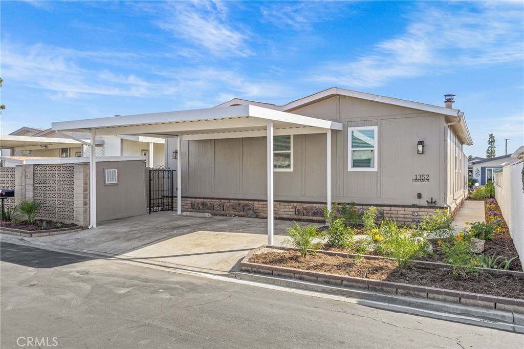 1352 Clear Lake Drive 71, Brea CA 92821 - photo 6