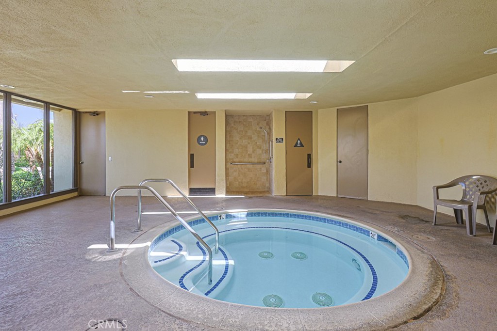 Hot Tub-Jacuzzi - 1361 Canyon Lake 58, Brea CA 92821 - photo 40