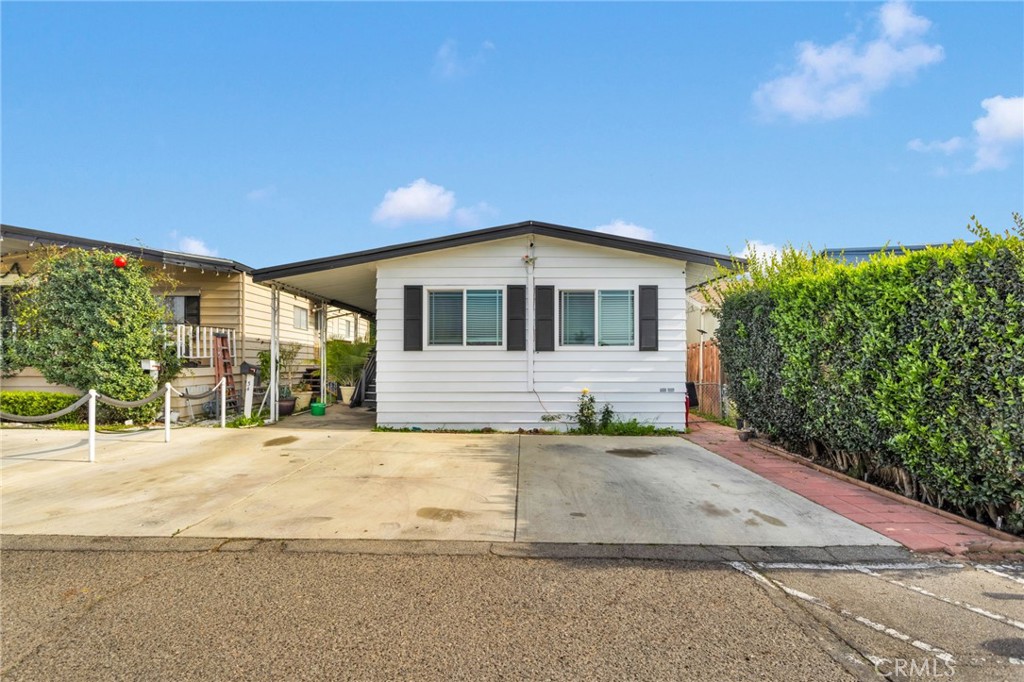 1414 W Central 34, Brea CA 92821 - photo 1