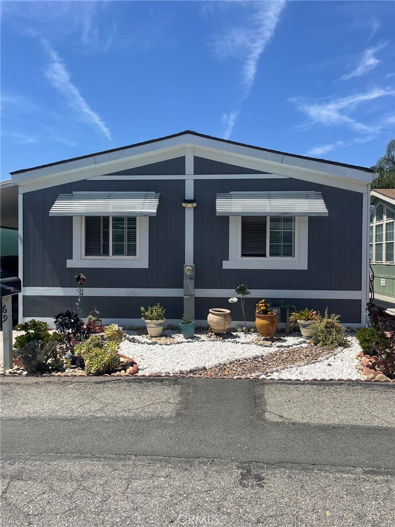 1414 W Central 69, Brea CA 92821 - photo 1