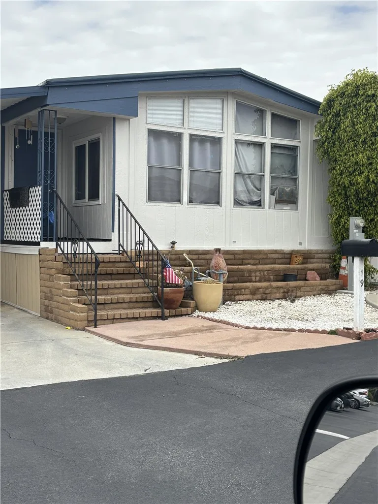 1414 W Central Avenue 19, Brea, CA 92821