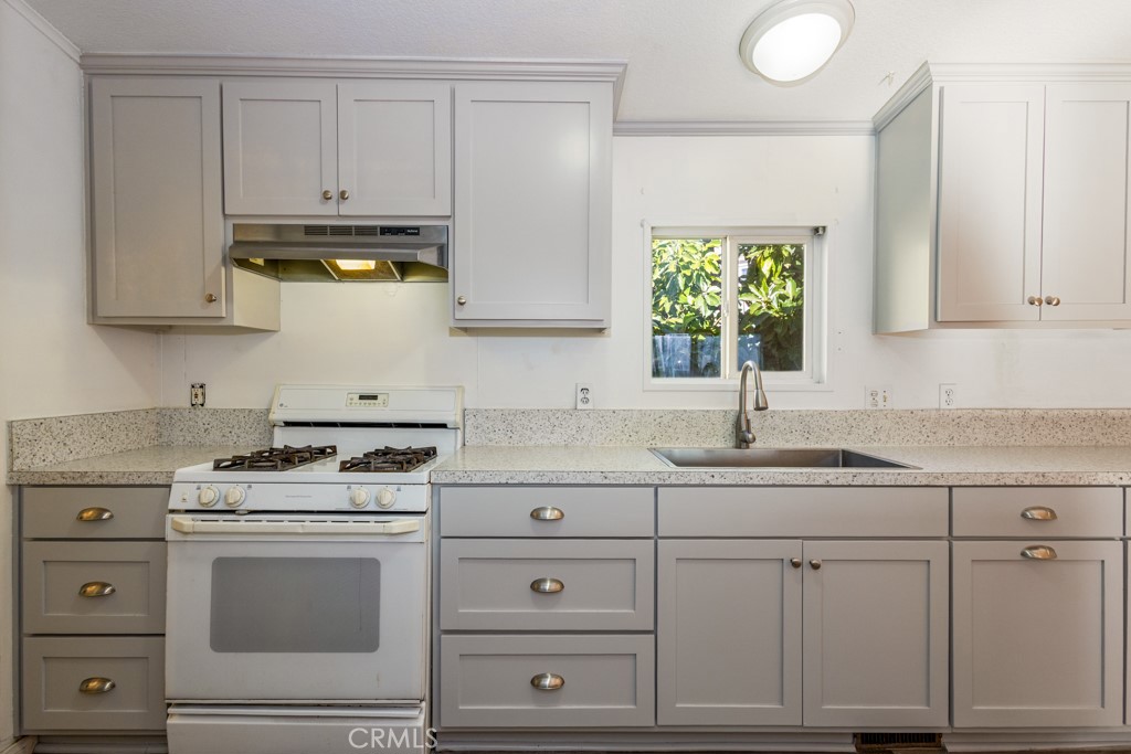 1414 W Central Avenue 67, Brea CA 92821 - photo 10