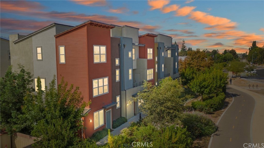 Community - 152 N Orange Avenue, Brea CA 92821 - photo 1