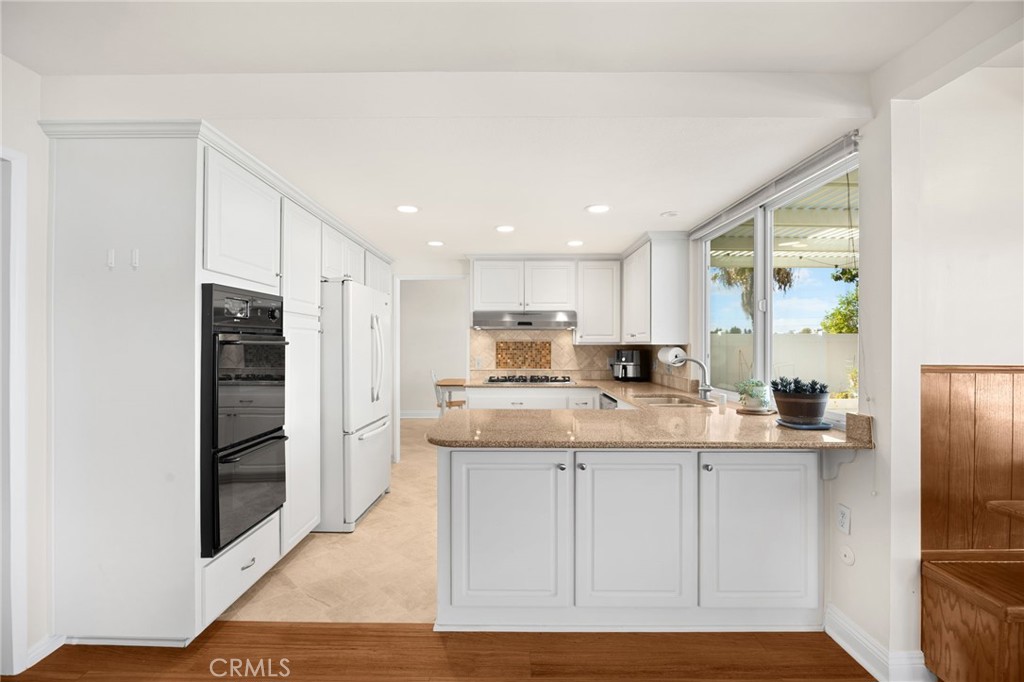Double Gas Oven - 1811 Ravencrest, Brea CA 92821 - photo 8