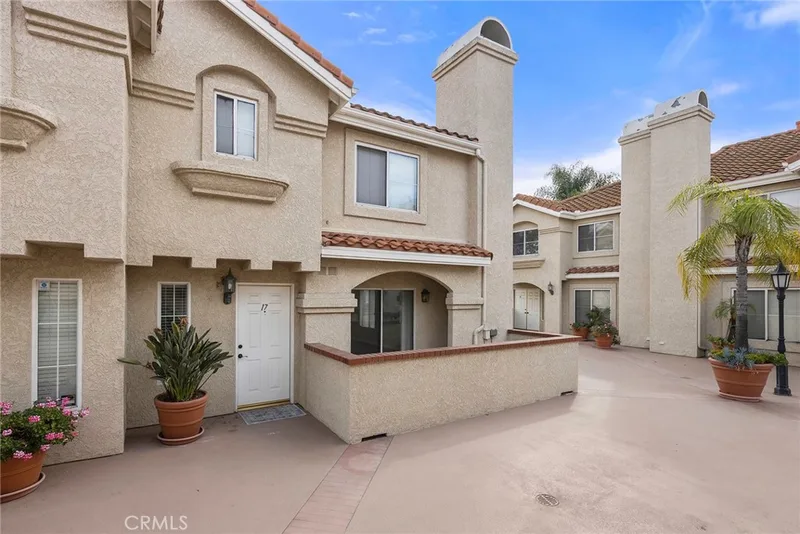 201 Laurel 17, Brea, CA 92821