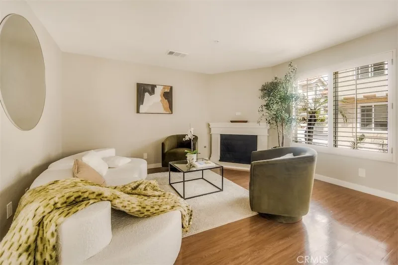 201 Laurel Ave 14, Brea, CA 92821