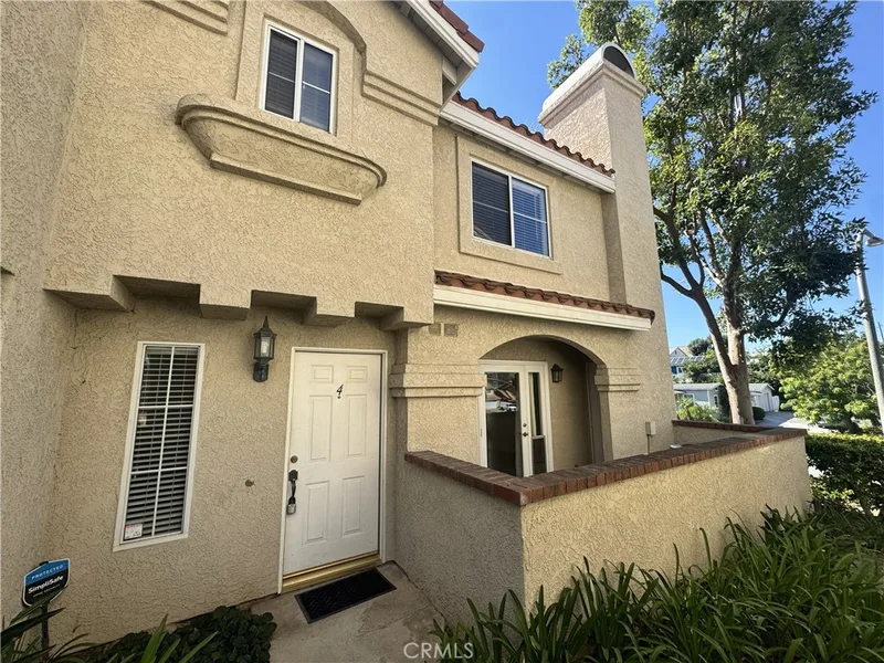 201 Laurel, Brea, CA 92821