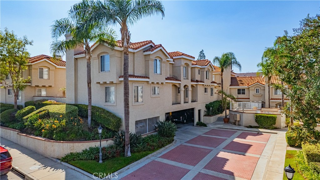 201 S Laurel, Brea CA 92821 - photo 1
