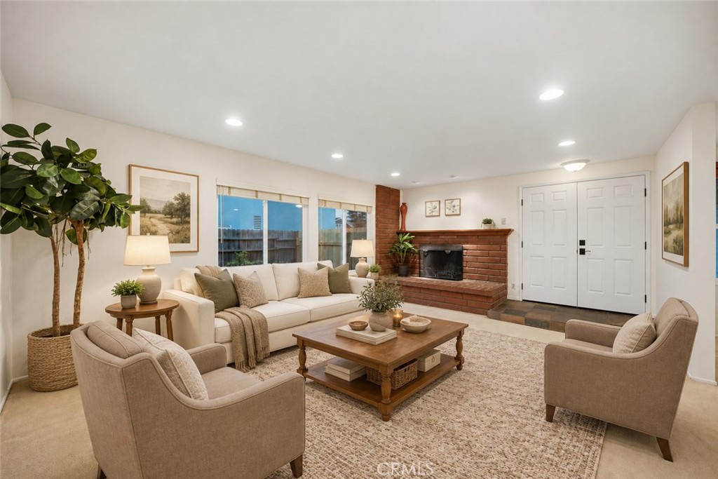 Virtually staged - 226 Plum, Brea CA 92821 - photo 2