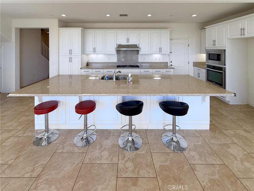 Kitchen. - 2700 E Coalinga Drive, Brea CA 92821 - photo 6