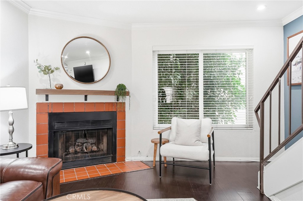 334 S Walnut D(11), Brea CA 92821 - photo 1