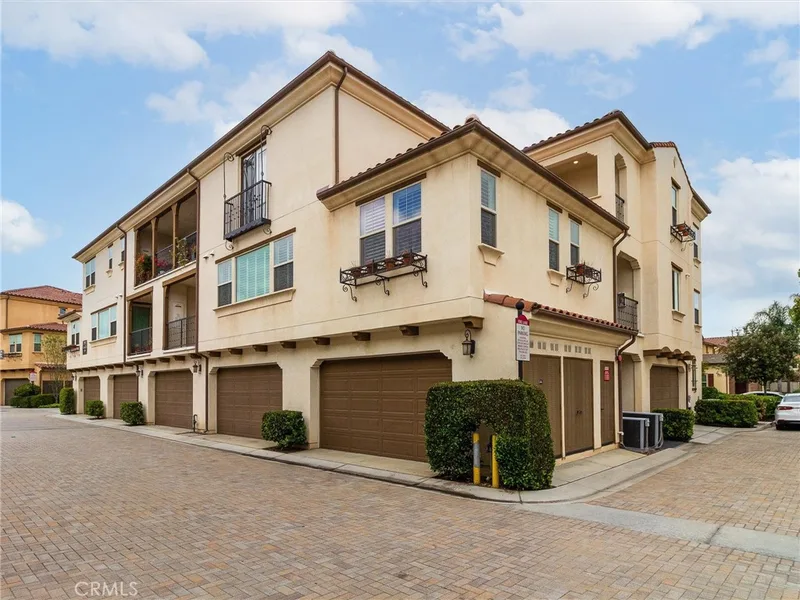 418 Maravilla Lane, Brea, CA 92823