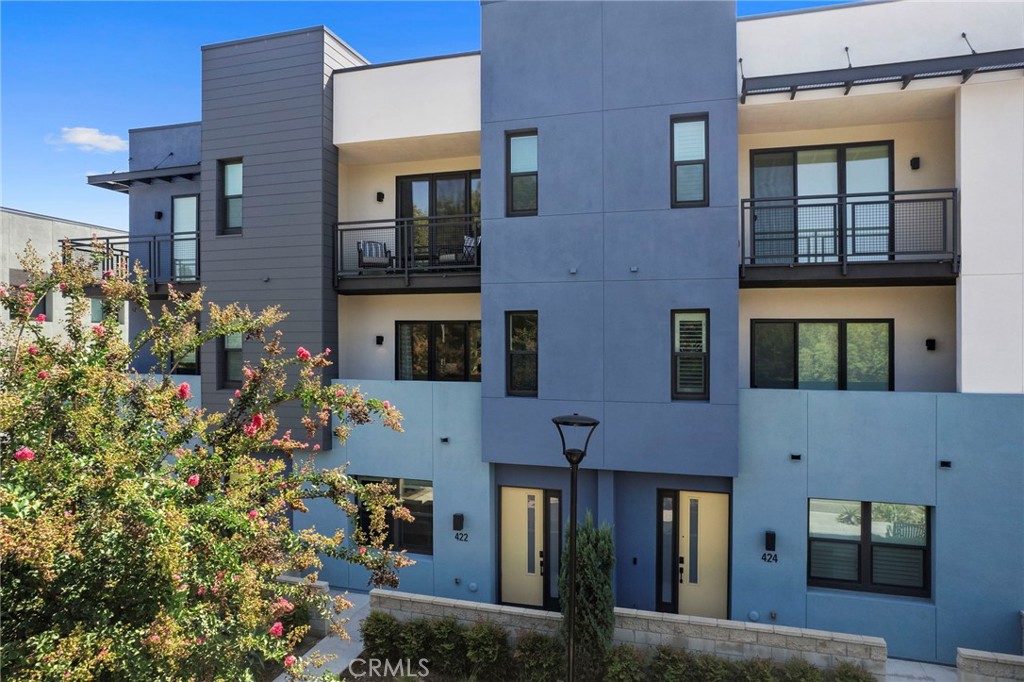422 W Central, Brea CA 92821 - photo 1