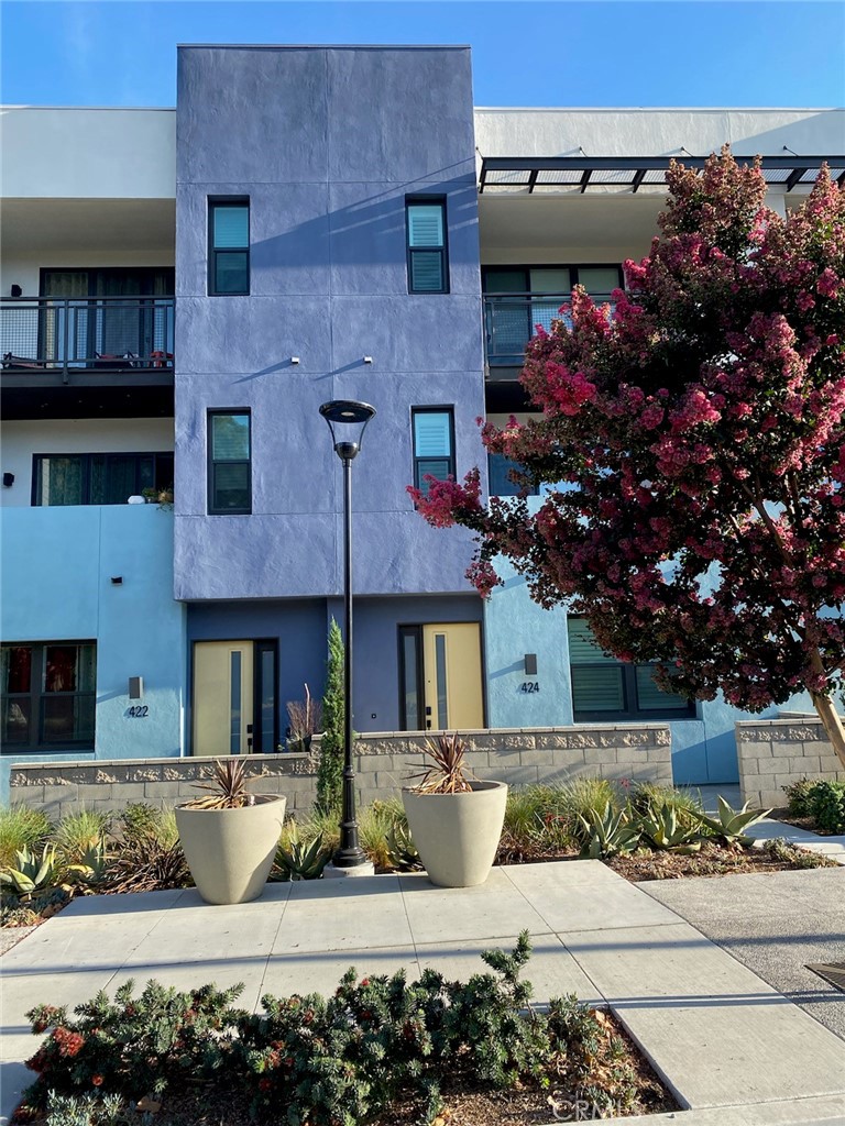 424 W Central, Brea CA 92821 - photo 1