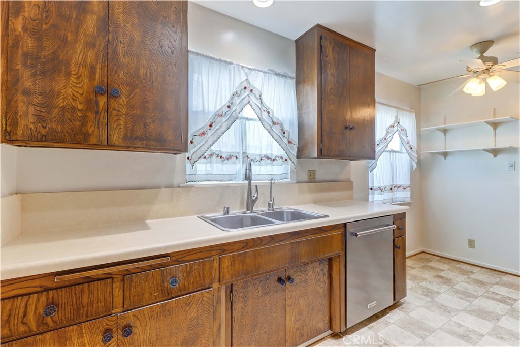 Kitchen looking towards the dining area - 429 Catalpa Avenue, Brea CA 92821 - photo 5