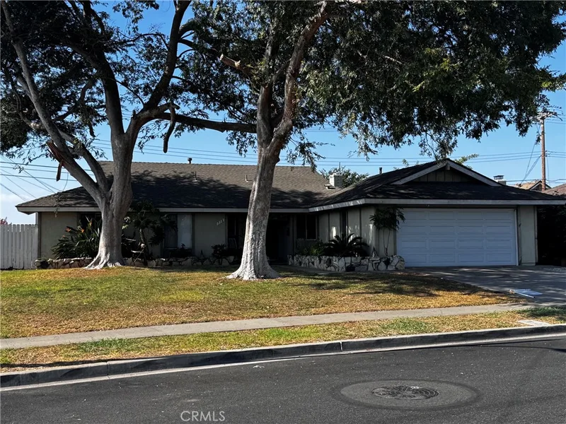 518 Juniper, Brea