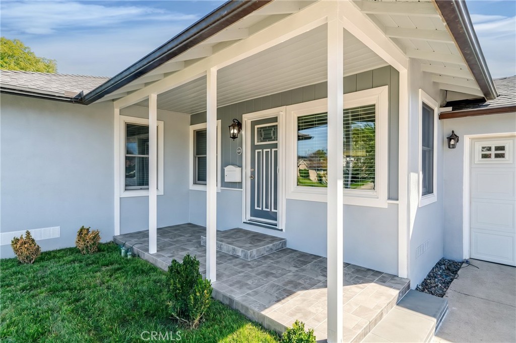 Entrance - AI Digitally Enhanced - 550 Magnolia, Brea CA 92821 - photo 3