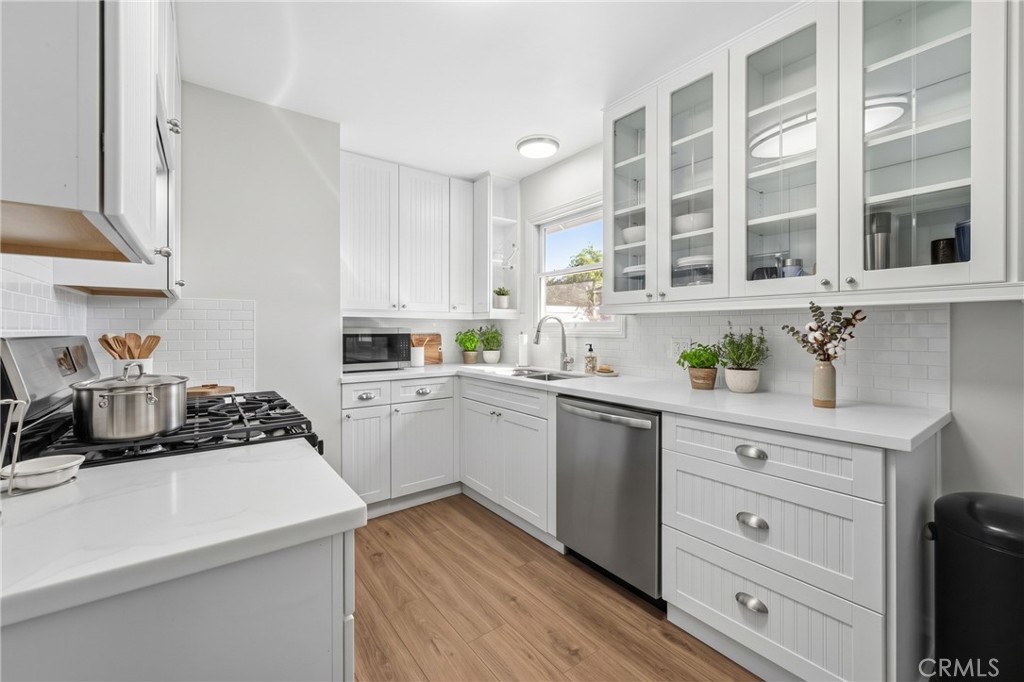 Kitchen - AI Digitally Enhanced - 550 Magnolia, Brea CA 92821 - photo 9