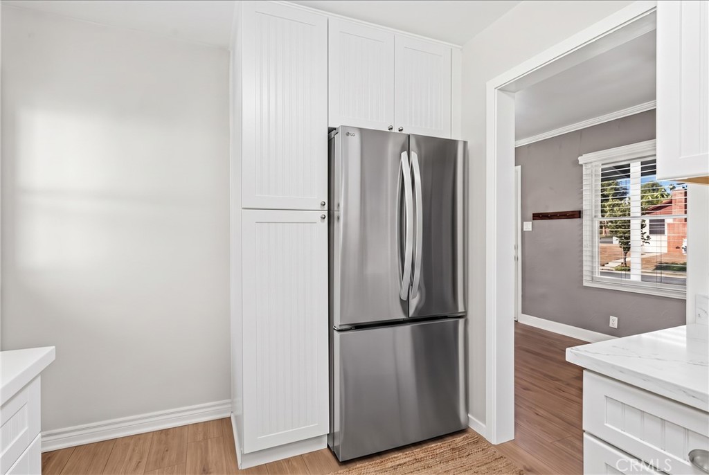 Kitchen - AI Digitally Enhanced - 550 Magnolia, Brea CA 92821 - photo 11