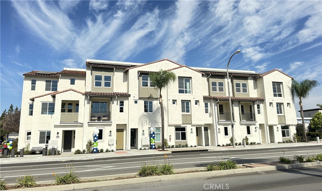 685 S Brea Boulevard 103, Brea CA 92821 - photo 4