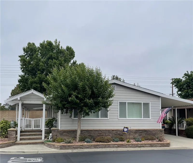 686 Wood Lake Drive 8, Brea, CA 92821