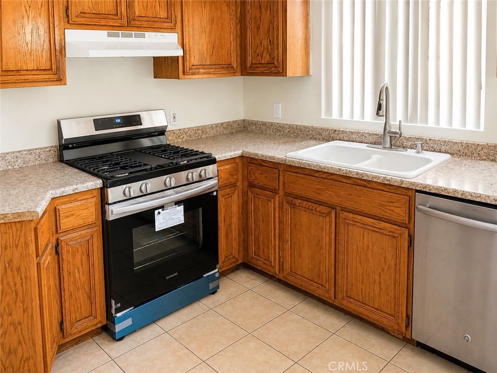 715 S Walnut Avenue 3, Brea CA 92821 - photo 1