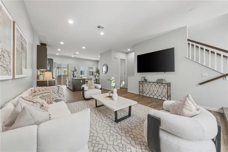 721 Manhattan Dr 74, Brea