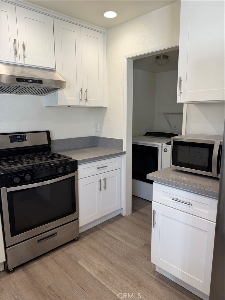 Stove cook top area - 731 Archwood Avenue, Brea CA 92821 - photo 7