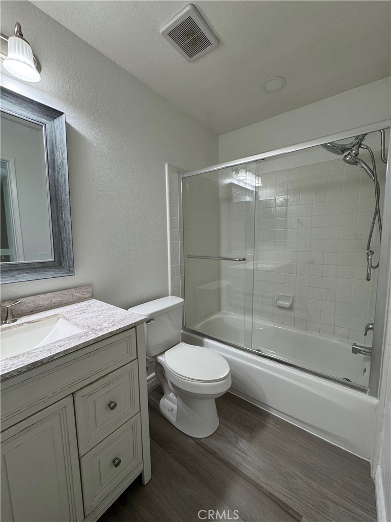 Upstairs 2nd bathroom - 731 Archwood Avenue, Brea CA 92821 - photo 18