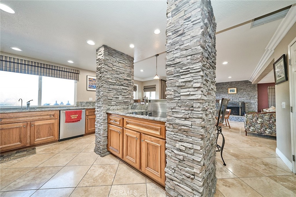 885 Kings Canyon Road, Brea CA 92821 - photo 27