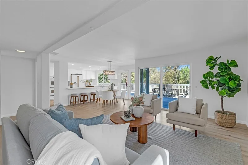 931 kings canyon Road, Brea, CA 92821