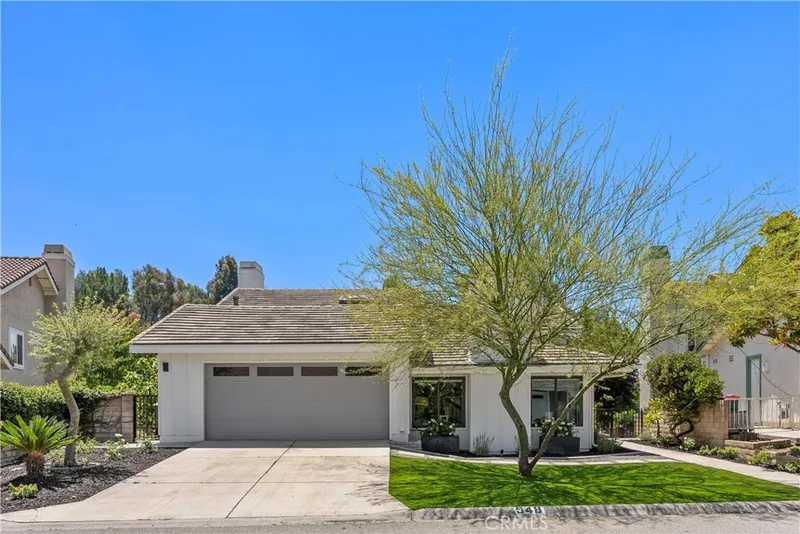 948 Malibu Canyon, Brea