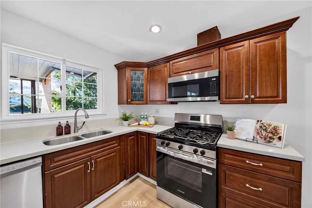 4884 Argyle Drive, Buena Park CA 90621 - photo 7