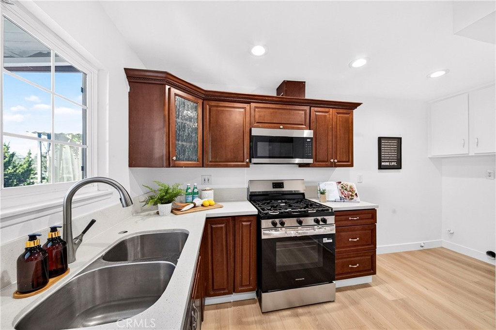 4884 Argyle Drive, Buena Park CA 90621 - photo 8