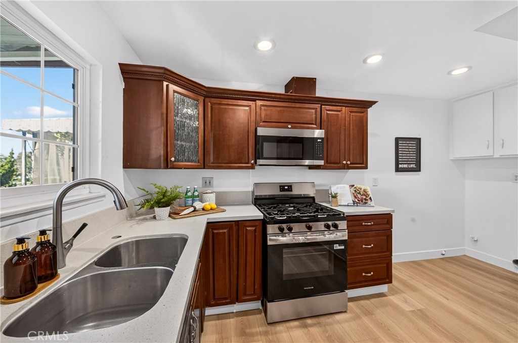 4884 Argyle Drive, Buena Park CA 90621 - photo 9