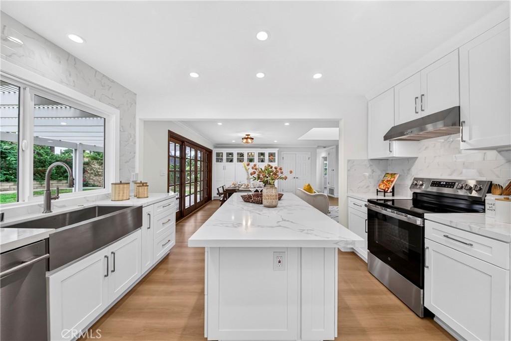 5174 Fox Hills Avenue, Buena Park CA 90621 - photo 19