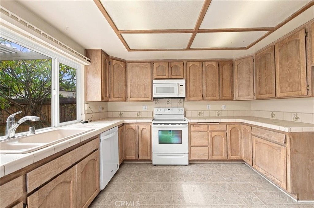 5408 Barrett Circle, Buena Park CA 90621 - photo 17