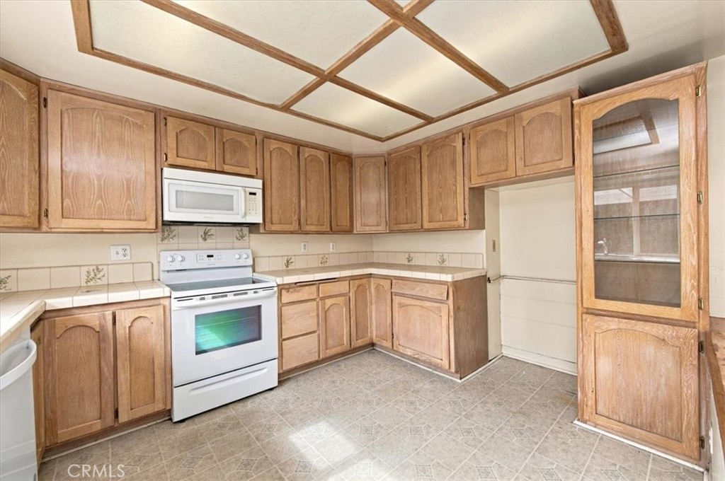 5408 Barrett Circle, Buena Park CA 90621 - photo 18